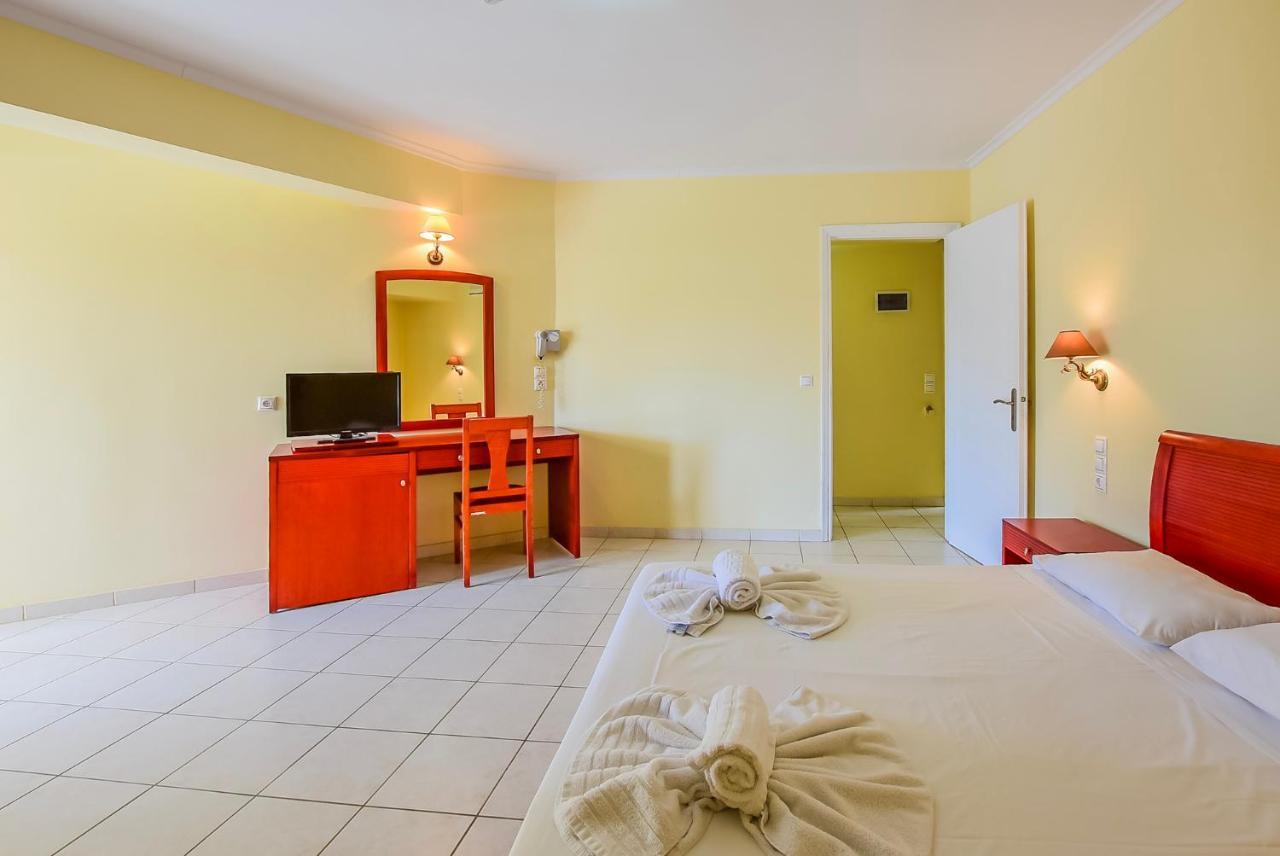 Timos Hotel 2*